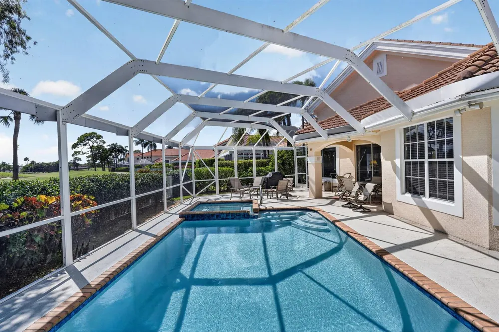 402 Eagleton Cove Way Palm Beach Gardens, FL 33418