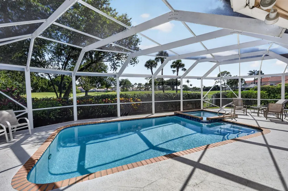 402 Eagleton Cove Way Palm Beach Gardens, FL 33418