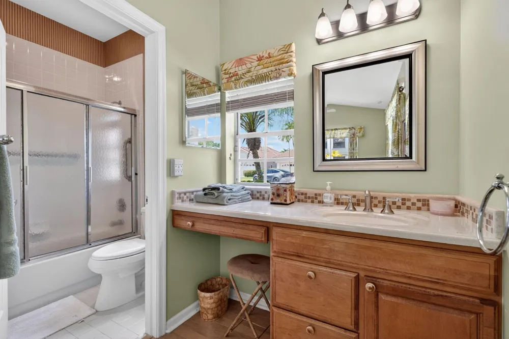 402 Eagleton Cove Way Palm Beach Gardens, FL 33418