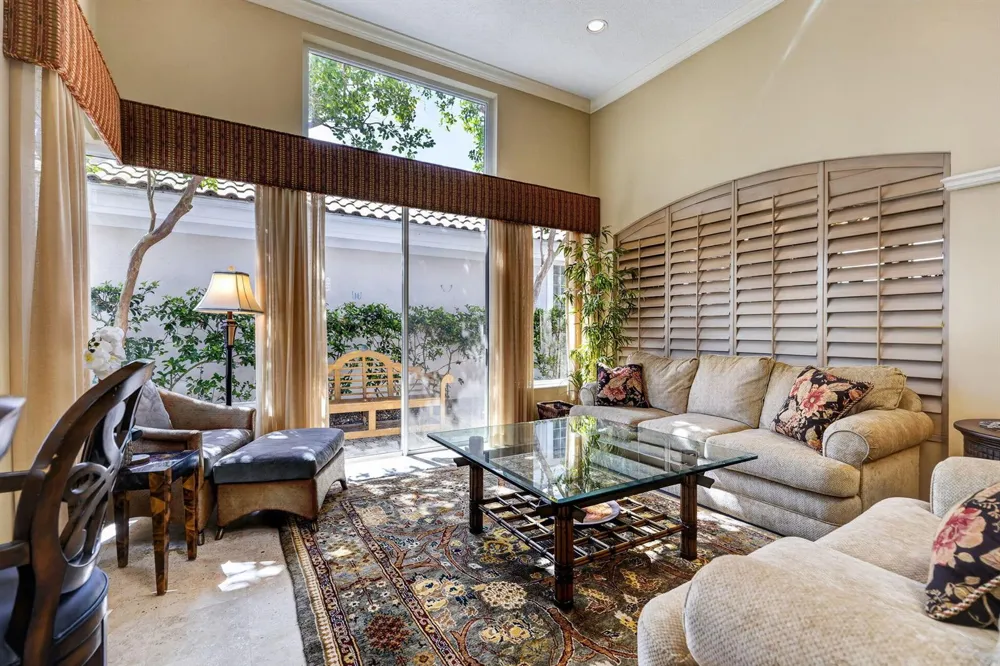 402 Eagleton Cove Way Palm Beach Gardens, FL 33418
