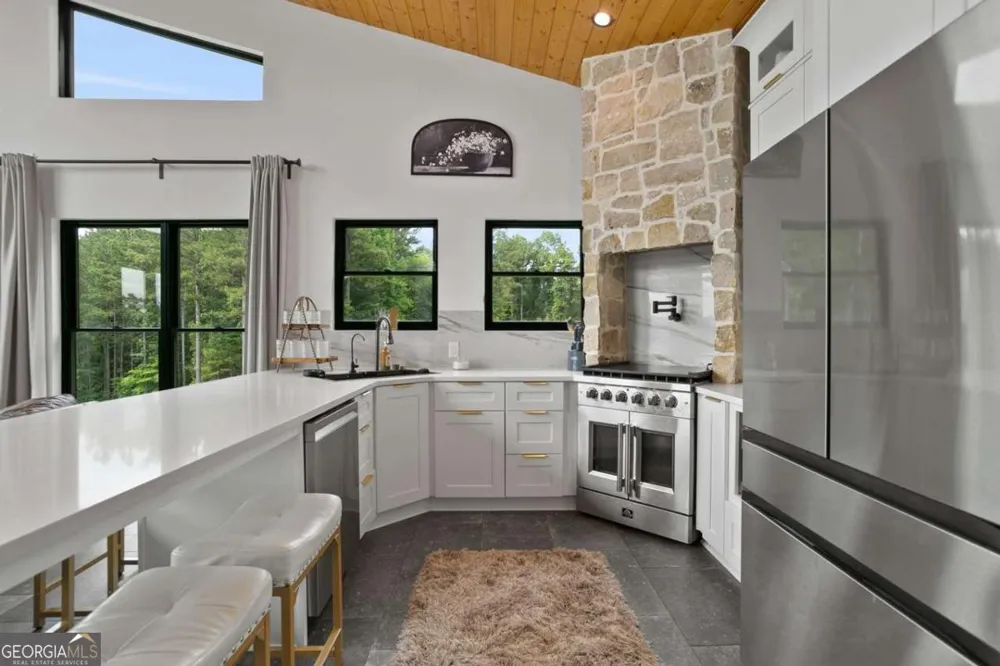 6333 Big Ridge RD Talking Rock, GA 30175
