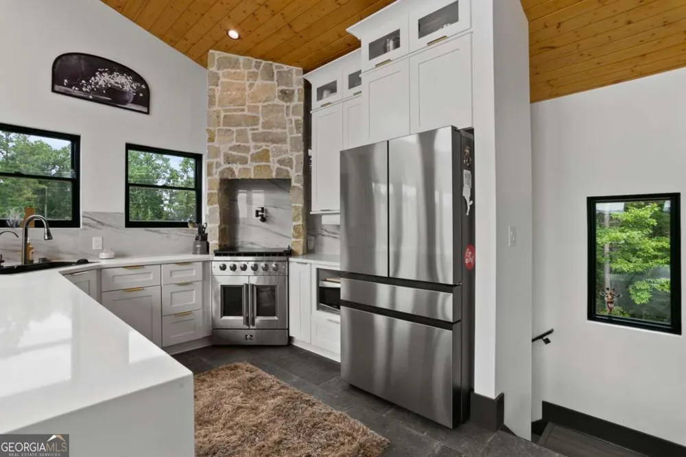 6333 Big Ridge RD Talking Rock, GA 30175