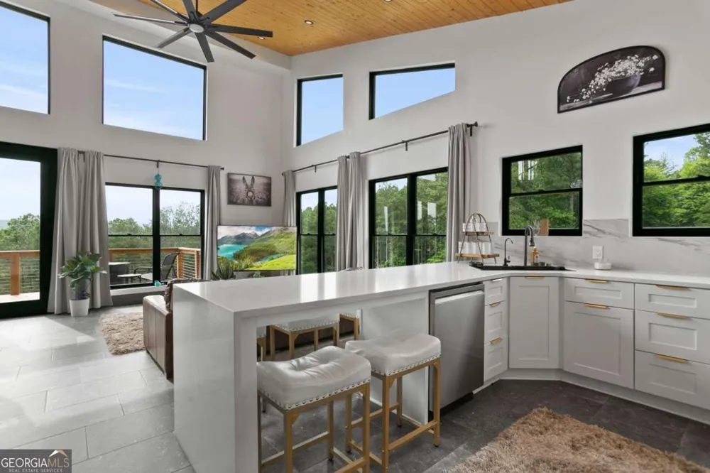6333 Big Ridge RD Talking Rock, GA 30175