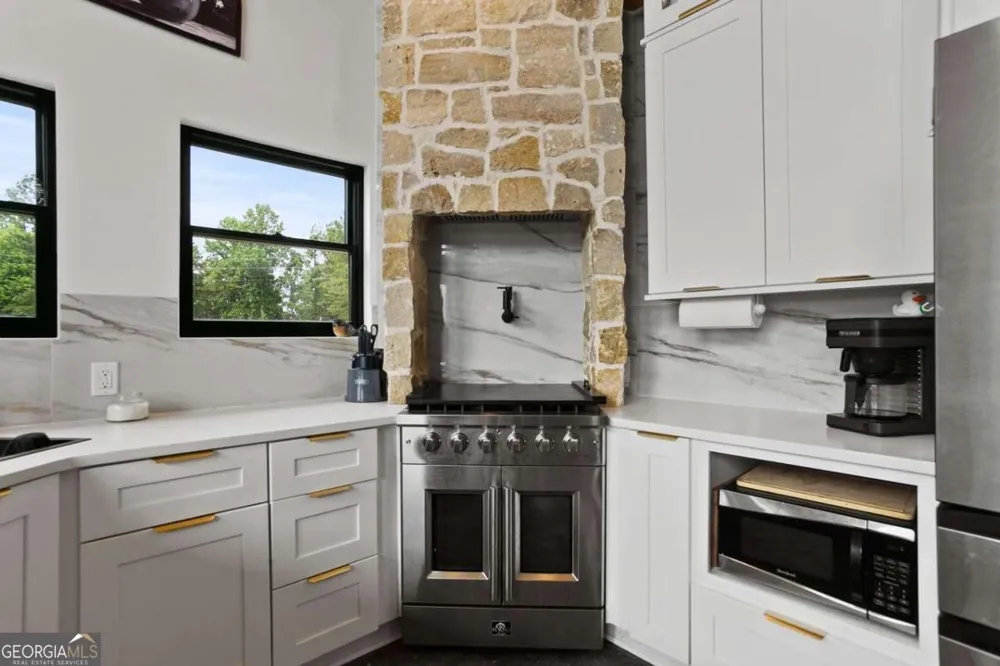 6333 Big Ridge RD Talking Rock, GA 30175
