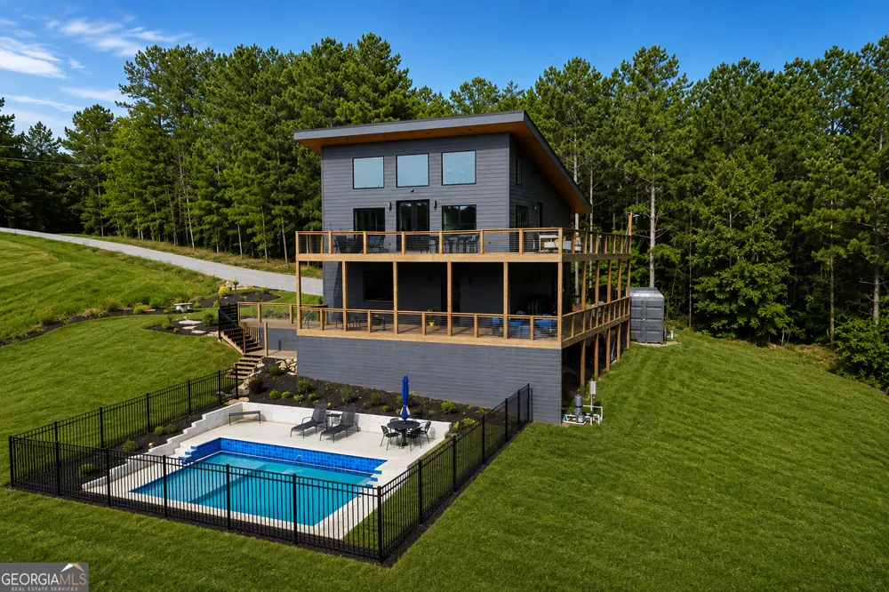 6333 Big Ridge RD Talking Rock, GA 30175
