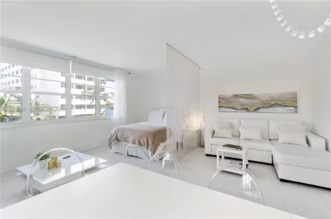 100 Lincoln Rd #306