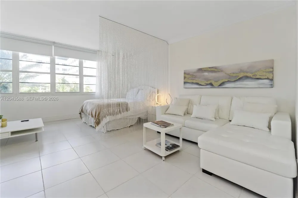 100 Lincoln Rd #306 Miami Beach, FL 33139