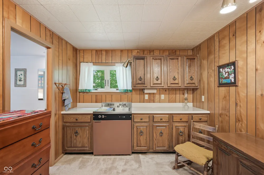 6191 Lookout Road Brookville, IN 47012