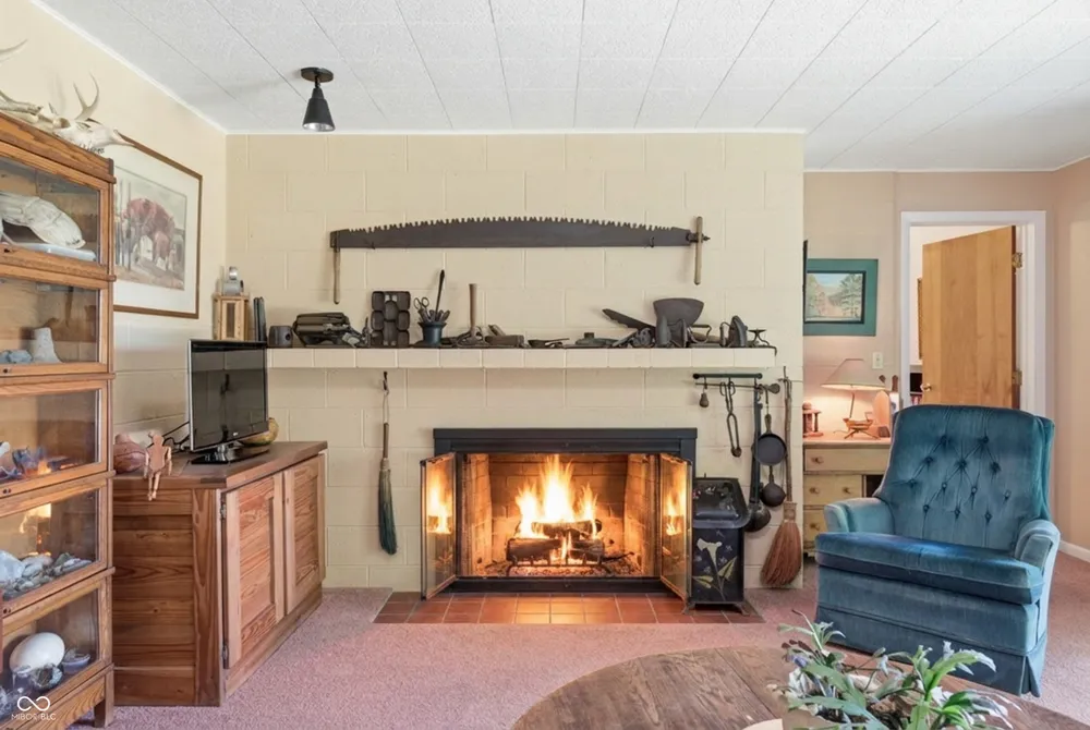 6191 Lookout Road Brookville, IN 47012