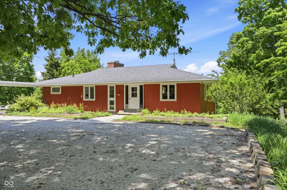 6191 Lookout Road Brookville, IN 47012