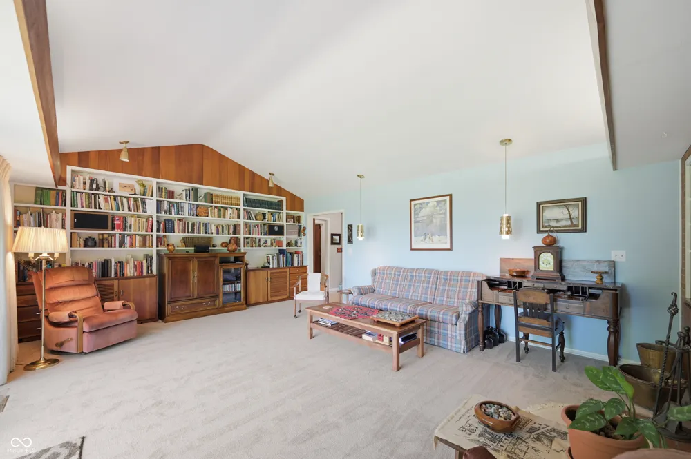 6191 Lookout Road Brookville, IN 47012