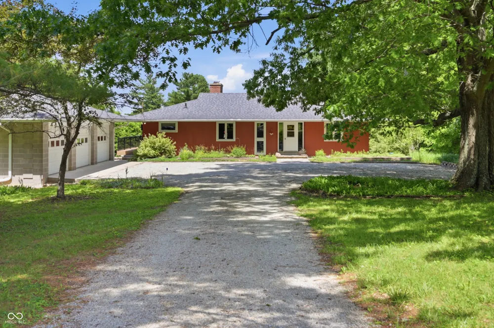 6191 Lookout Road Brookville, IN 47012