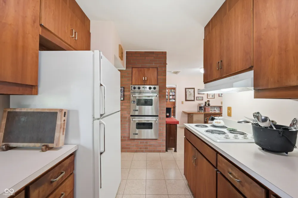 6191 Lookout Road Brookville, IN 47012