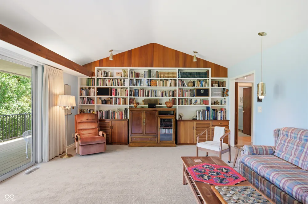 6191 Lookout Road Brookville, IN 47012