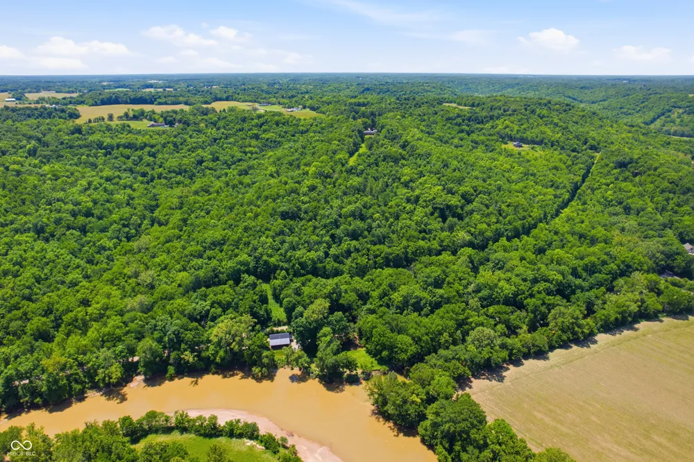 6191 Lookout Road Brookville, IN 47012