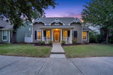 10214 Lakeview Drive