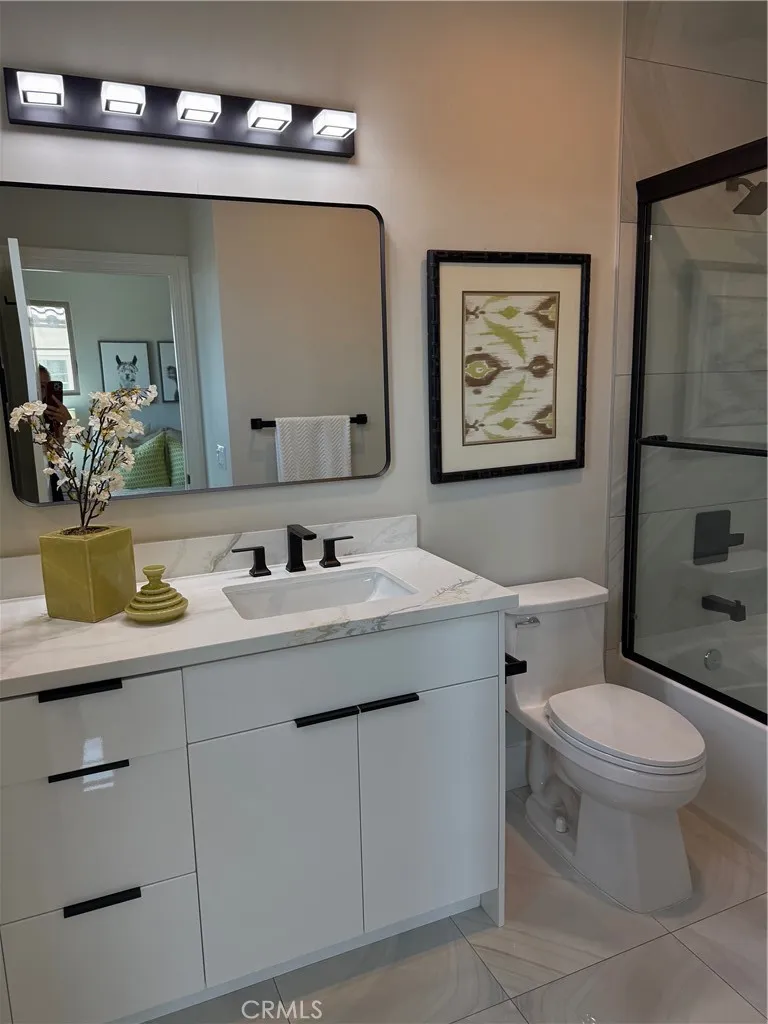 4437 Stewart Baldwin Park, CA 91706