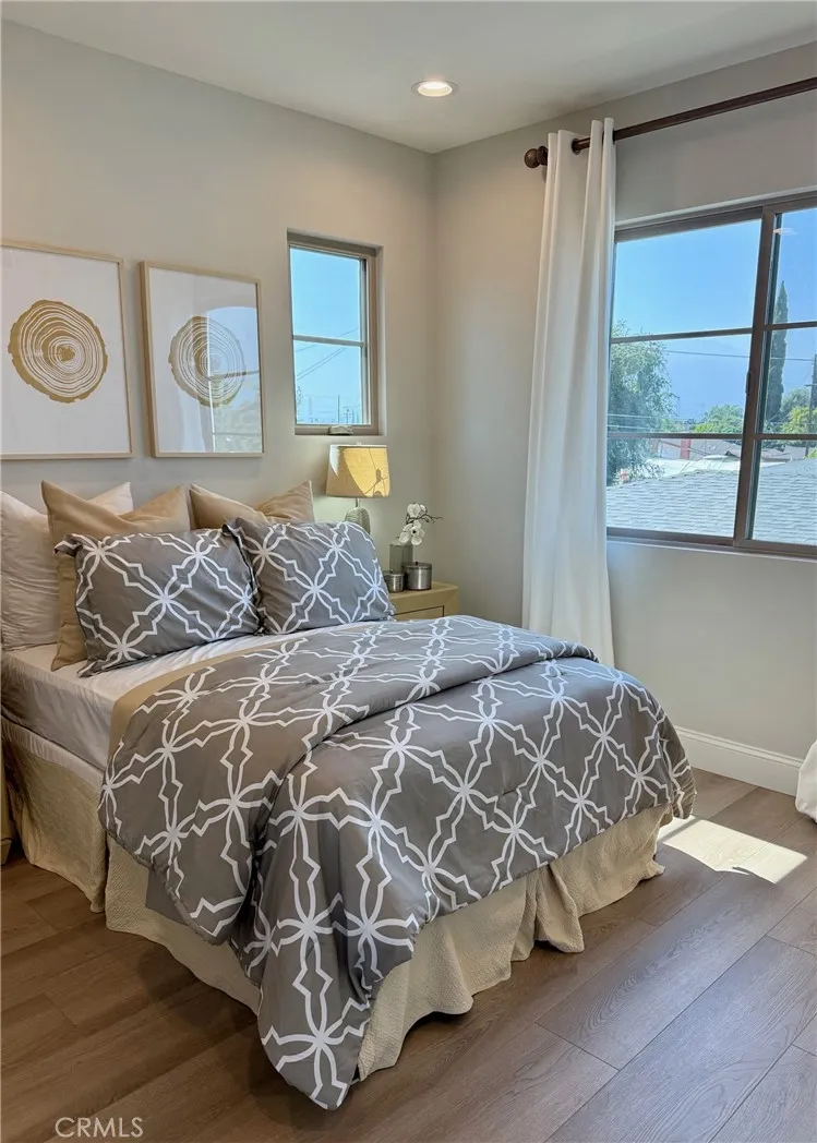 4437 Stewart Baldwin Park, CA 91706