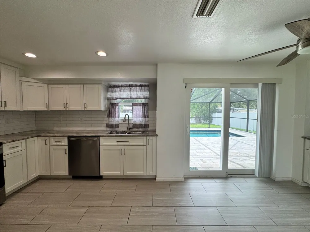 3410 BAY STREET Sarasota, FL 34237