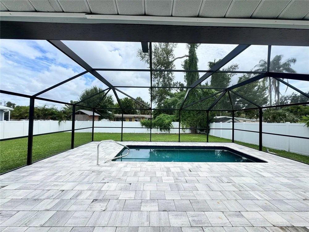 3410 BAY STREET Sarasota, FL 34237