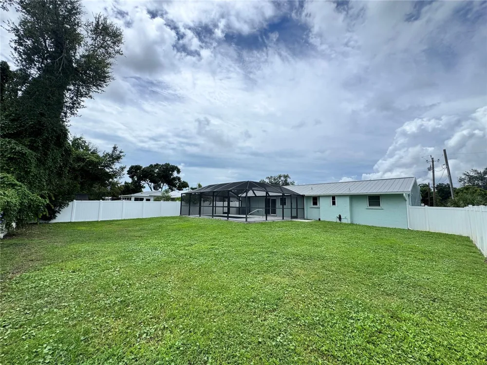 3410 BAY STREET Sarasota, FL 34237
