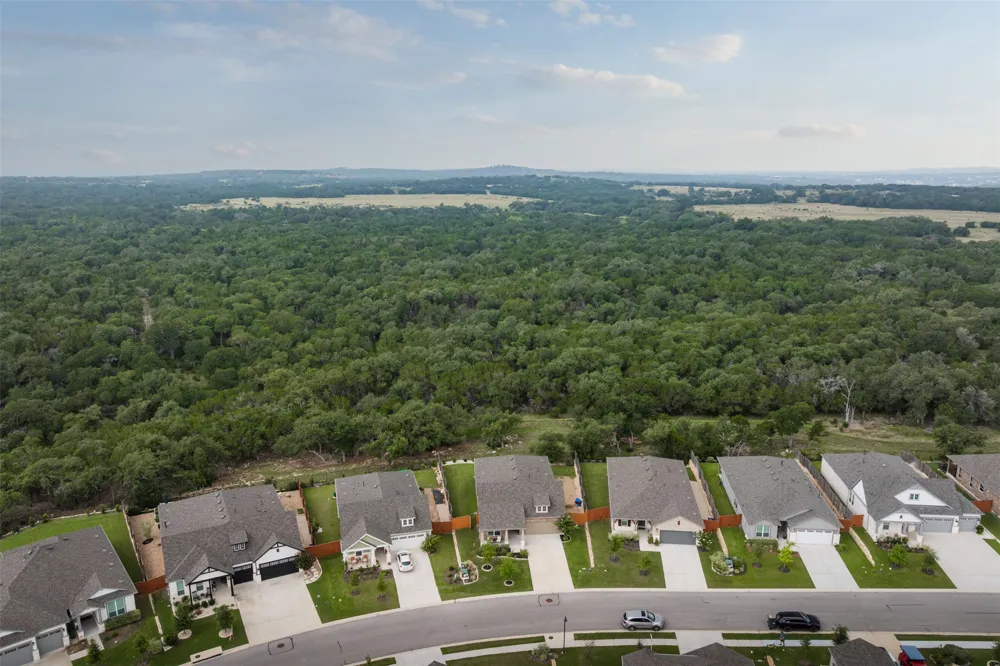 293 Barnhill Loop Dripping Springs, TX 78620