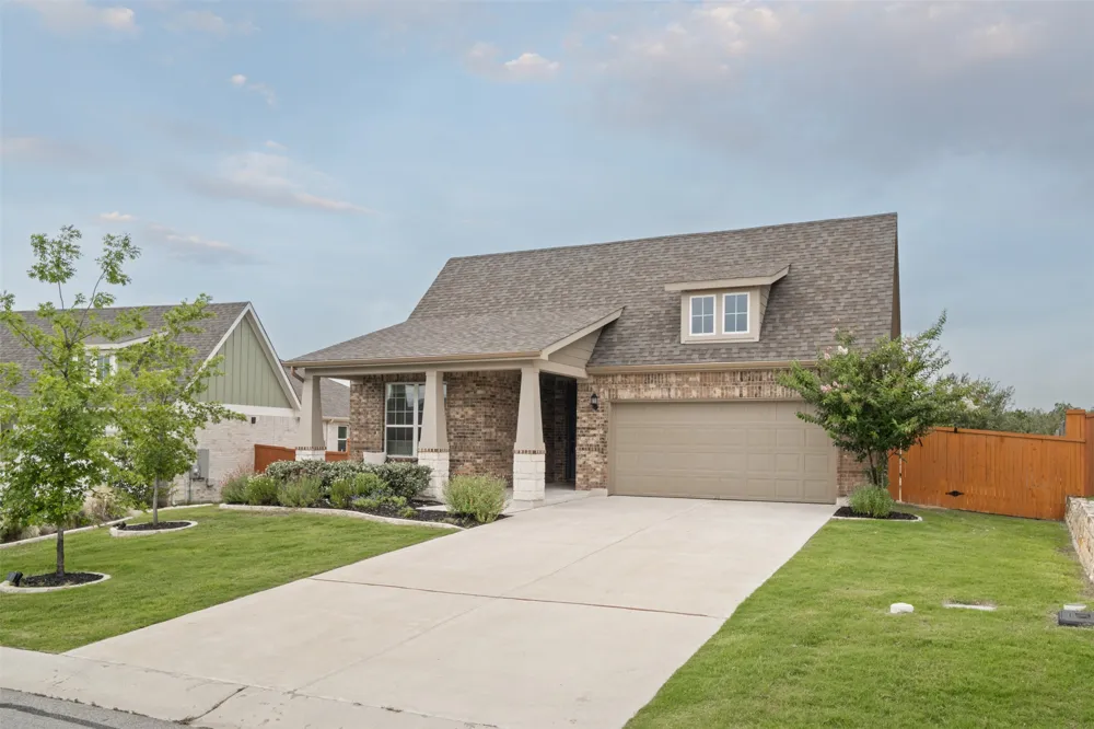 293 Barnhill Loop Dripping Springs, TX 78620