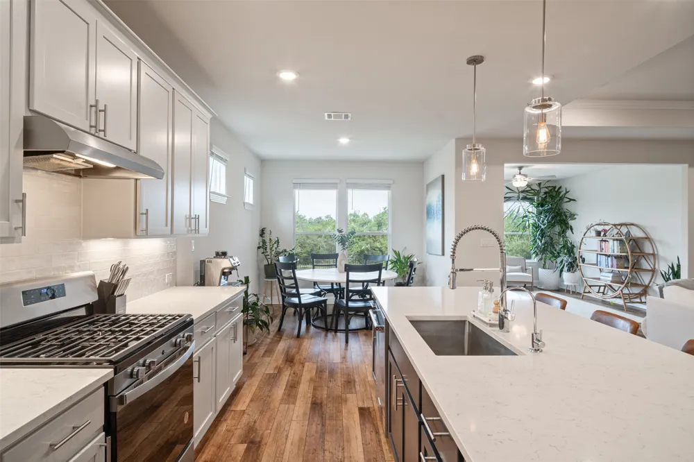 293 Barnhill Loop Dripping Springs, TX 78620
