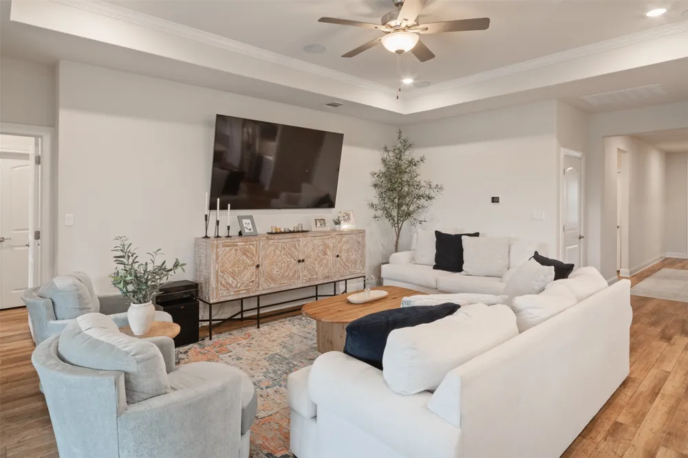 293 Barnhill Loop Dripping Springs, TX 78620