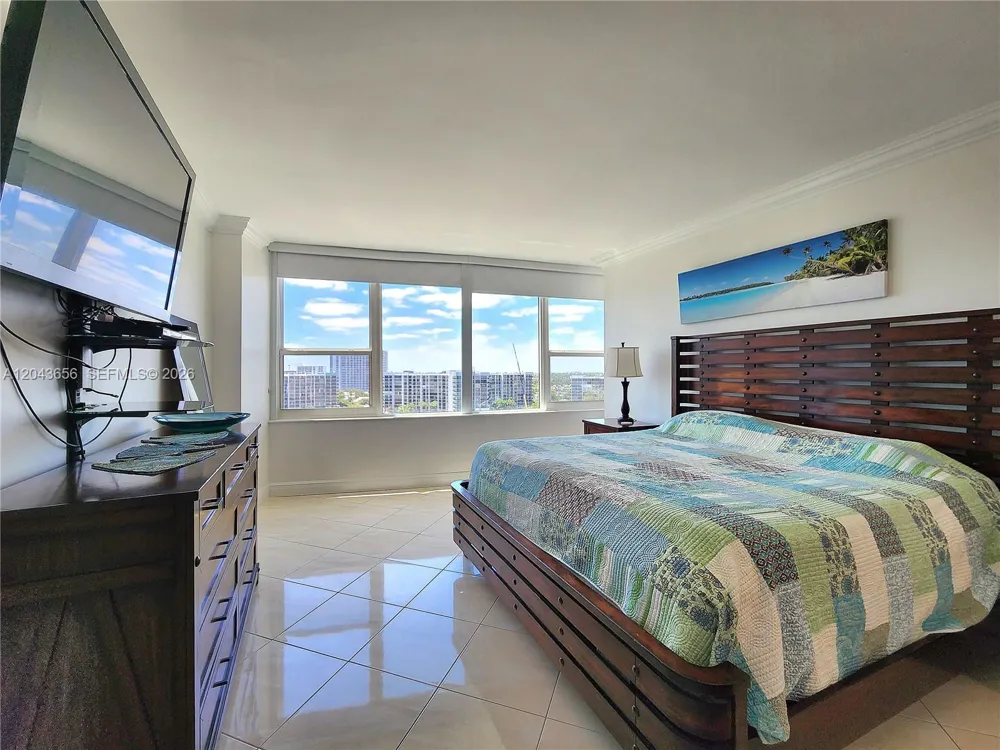 3505 S Ocean Dr #1103 Hollywood, FL 33019