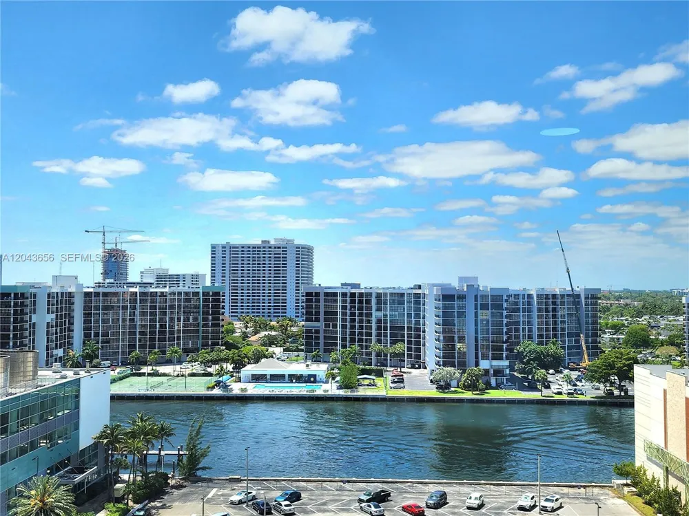 3505 S Ocean Dr #1103 Hollywood, FL 33019