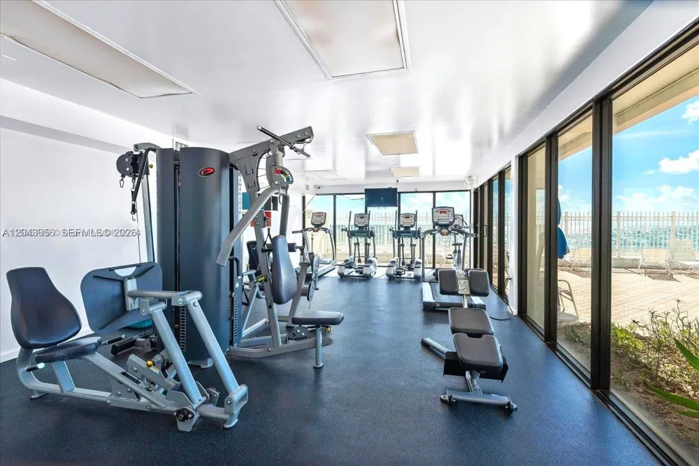 3505 S Ocean Dr #1103 Hollywood, FL 33019