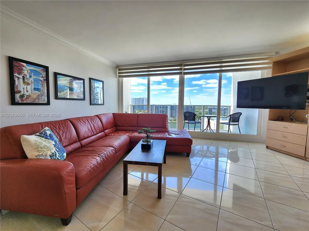 3505 S Ocean Dr #1103 Hollywood, FL 33019