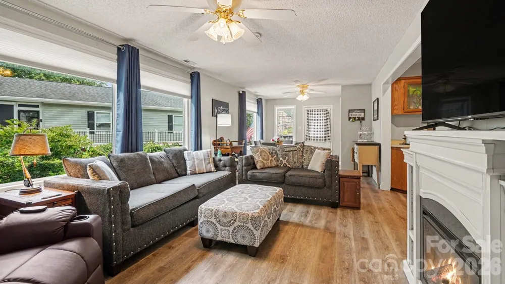 113 Lake View Drive New London, NC 28127