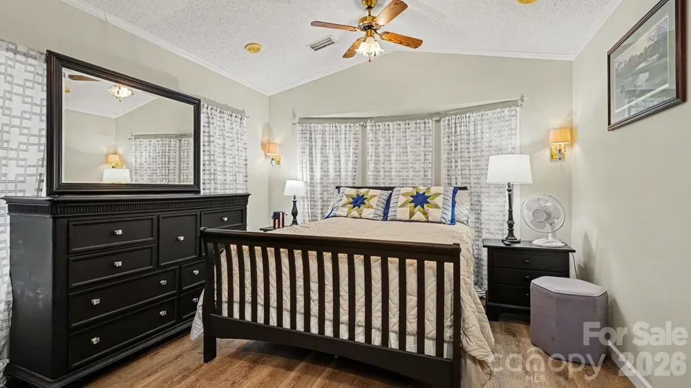 113 Lake View Drive New London, NC 28127