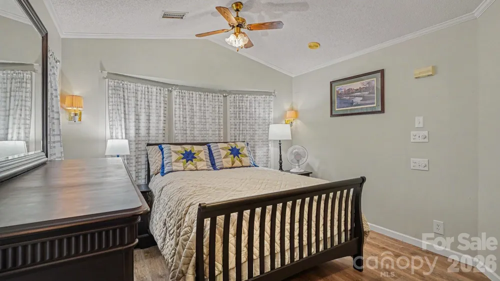 113 Lake View Drive New London, NC 28127