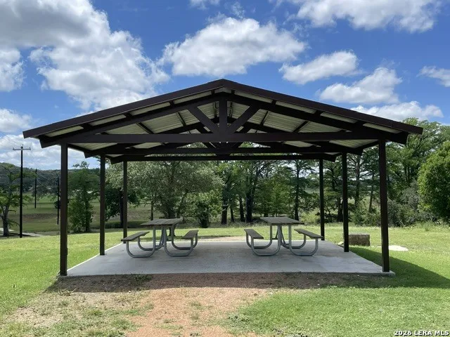 143 Coldwater Dr Center Point, TX 78010