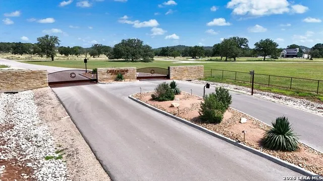 143 Coldwater Dr Center Point, TX 78010