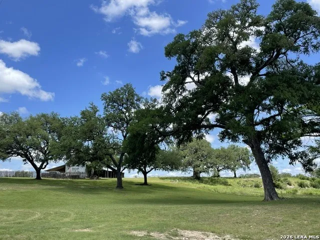 143 Coldwater Dr Center Point, TX 78010