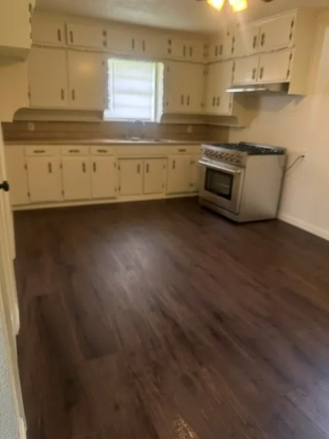 106 Tipton Street Whitesboro, TX 76273