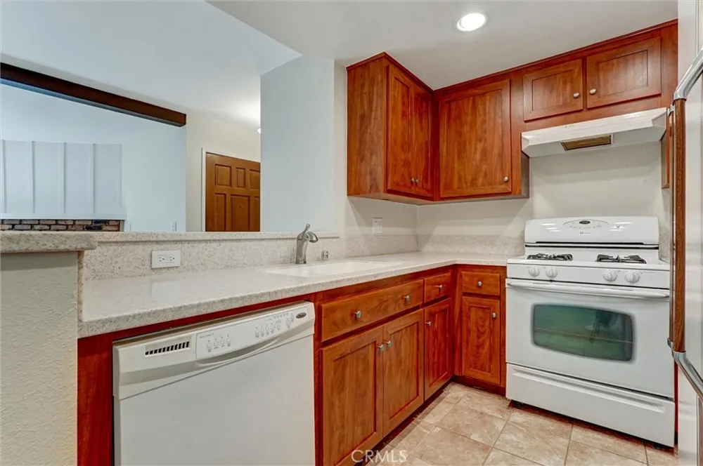 7135 Firmament Avenue #34 Van Nuys, CA 91406