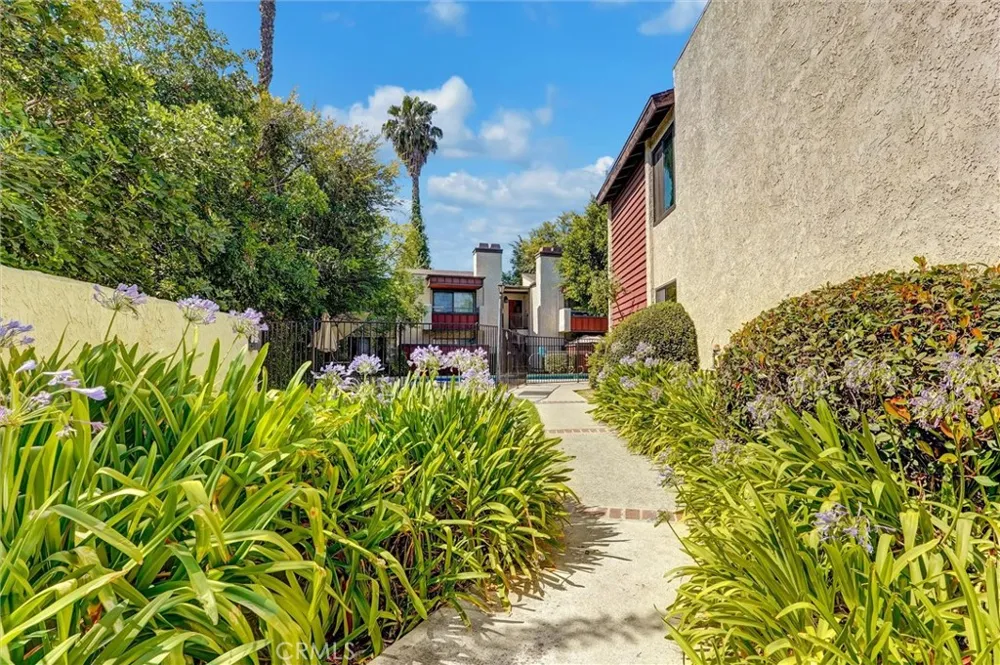 7135 Firmament Avenue #34 Van Nuys, CA 91406
