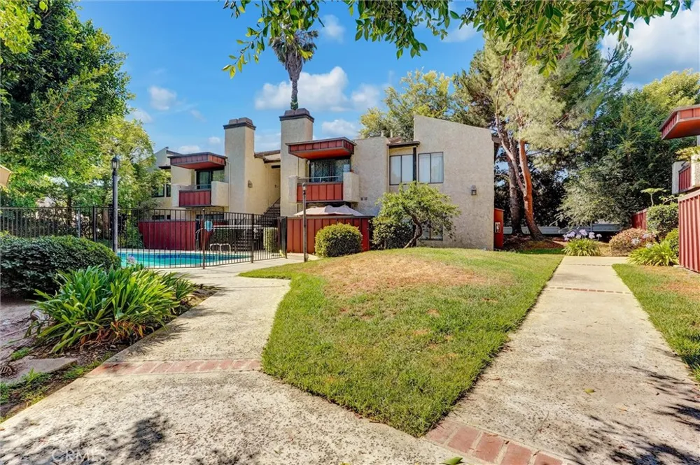 7135 Firmament Avenue #34 Van Nuys, CA 91406