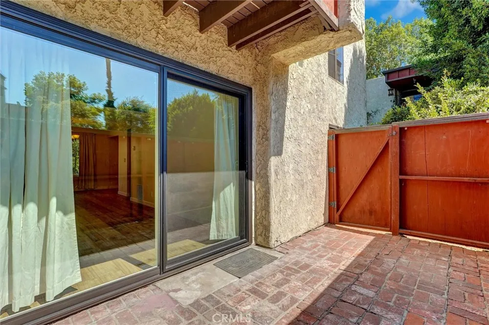 7135 Firmament Avenue #34 Van Nuys, CA 91406
