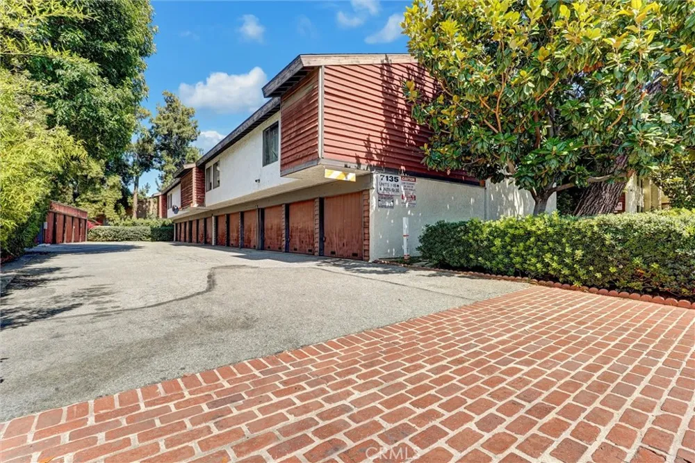7135 Firmament Avenue #34 Van Nuys, CA 91406