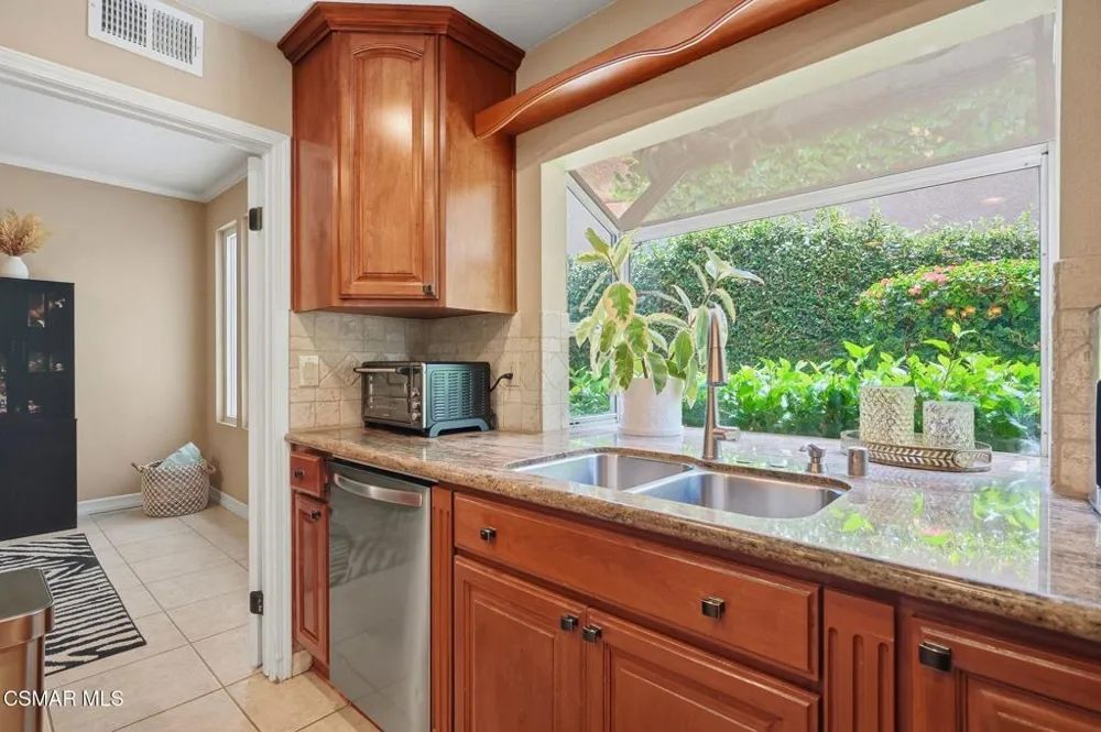 12400 Cherry Grove Street Moorpark, CA 93021