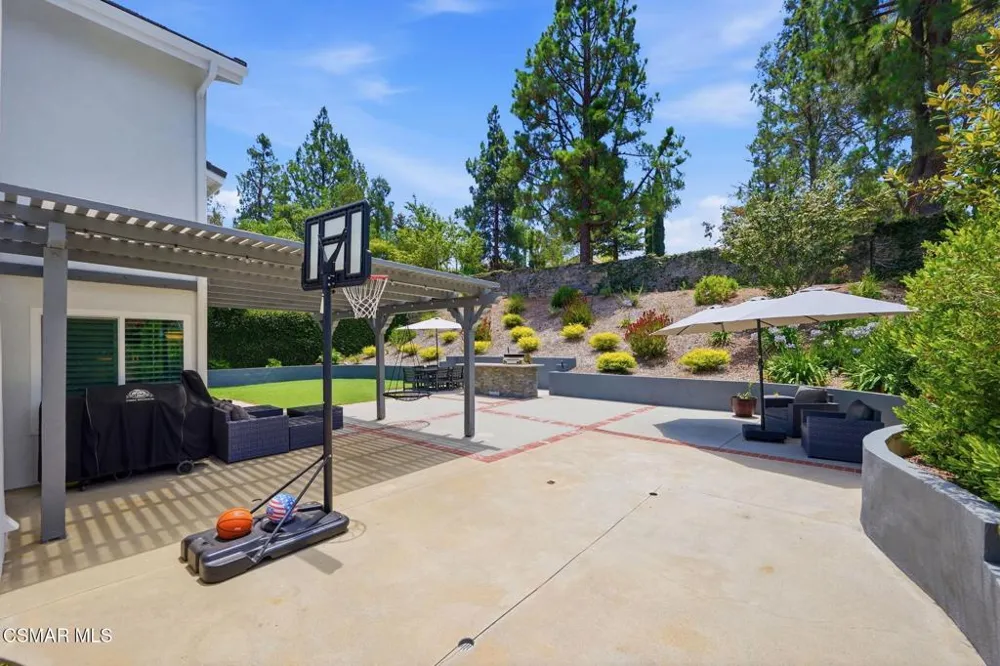 12400 Cherry Grove Street Moorpark, CA 93021
