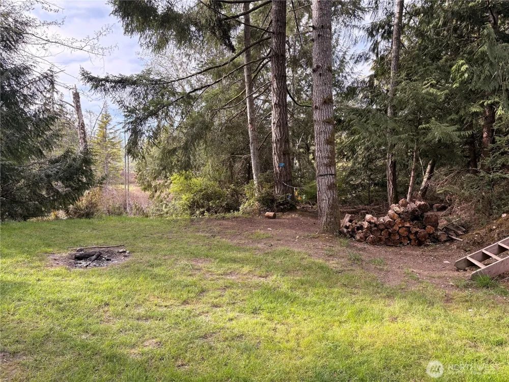 730 E Madrona Boulevard NW Lakebay, WA 98349