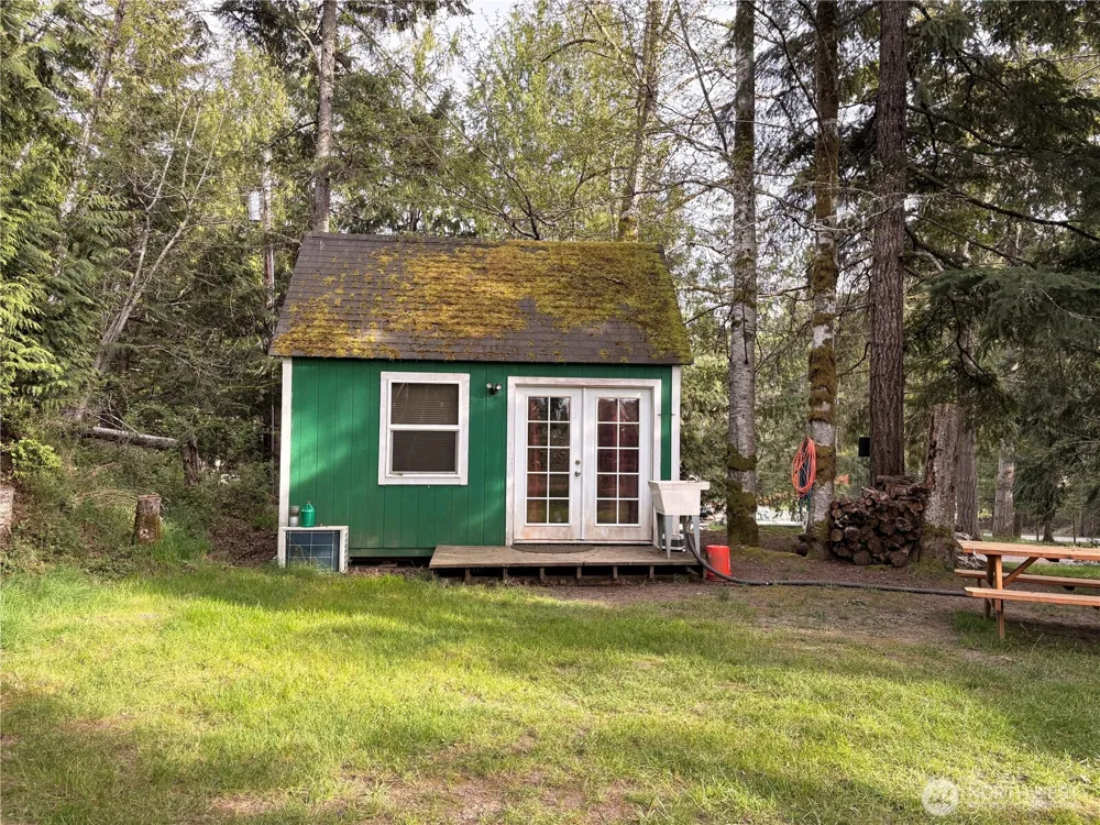 730 E Madrona Boulevard NW Lakebay, WA 98349