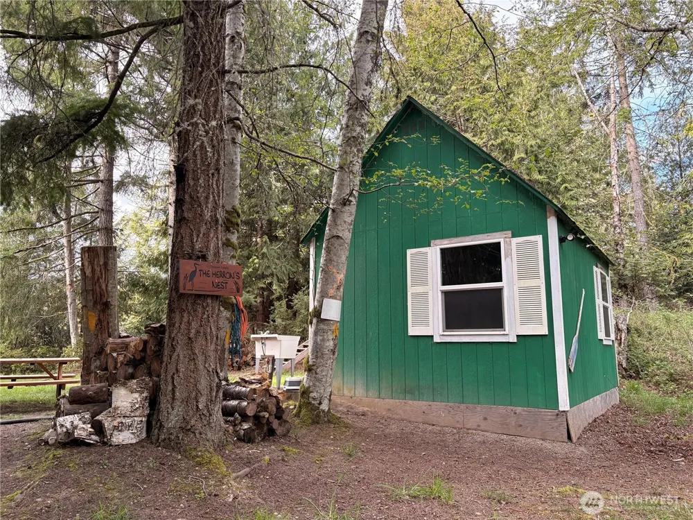 730 E Madrona Boulevard NW Lakebay, WA 98349
